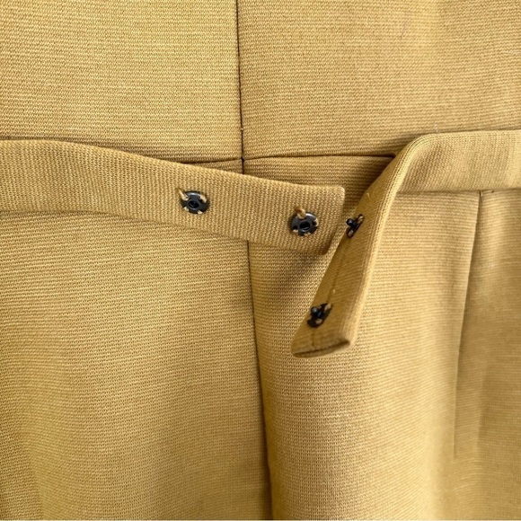 VINTAGE T TAHARI Sheath Belted Twisted Neckline Sleeveless Dress Gold Size 2 - Picture 5 of 14